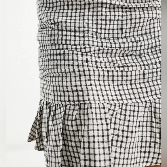 Abercrombie & Fitch ruched mini skirt - Picture 3 of 5